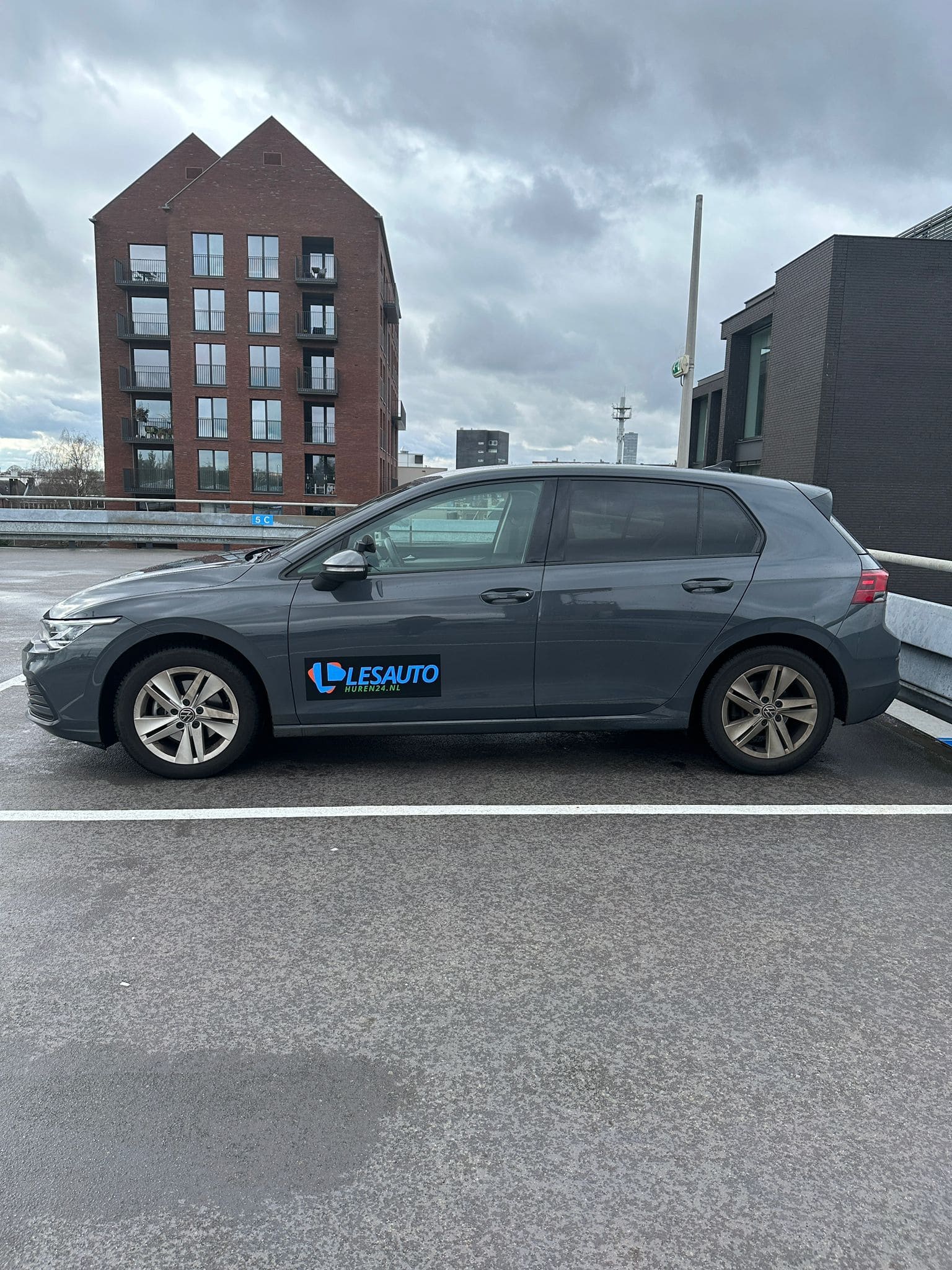 lesauto van lesautohuren24.nl